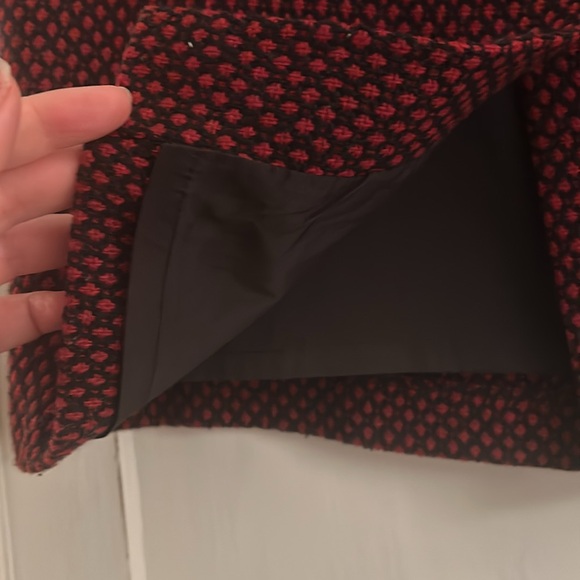 Size 2 Red Tweed Lord & Taylor Pencil Skirt - Picture 6 of 6